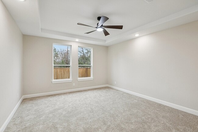 Building Photo - 1713 Highland Dr W