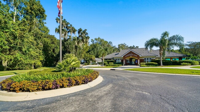 Building Photo - 2229 Lookout Landing