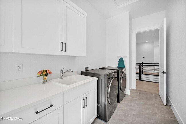 Building Photo - 5445 Side Saddle Trail