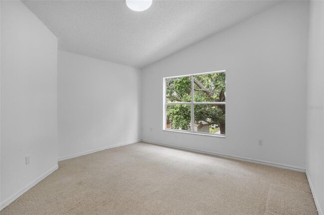 Building Photo - 1645 Windsor Oak Ct
