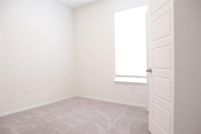 Building Photo - 8111 Marigny Wy