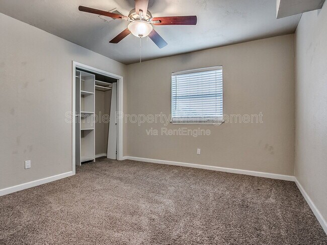 Building Photo - 10824 Admiral Dr