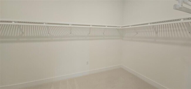 Building Photo - 2625 Waterfront Cir