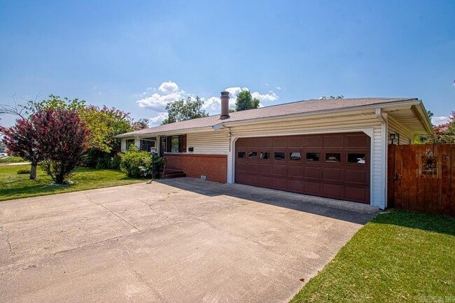 Building Photo - 5709 Camp Robinson Rd