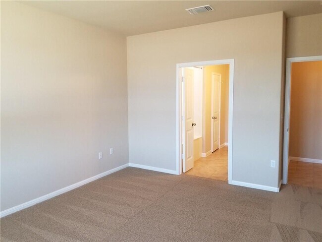 Building Photo - 1448 Brooks Way