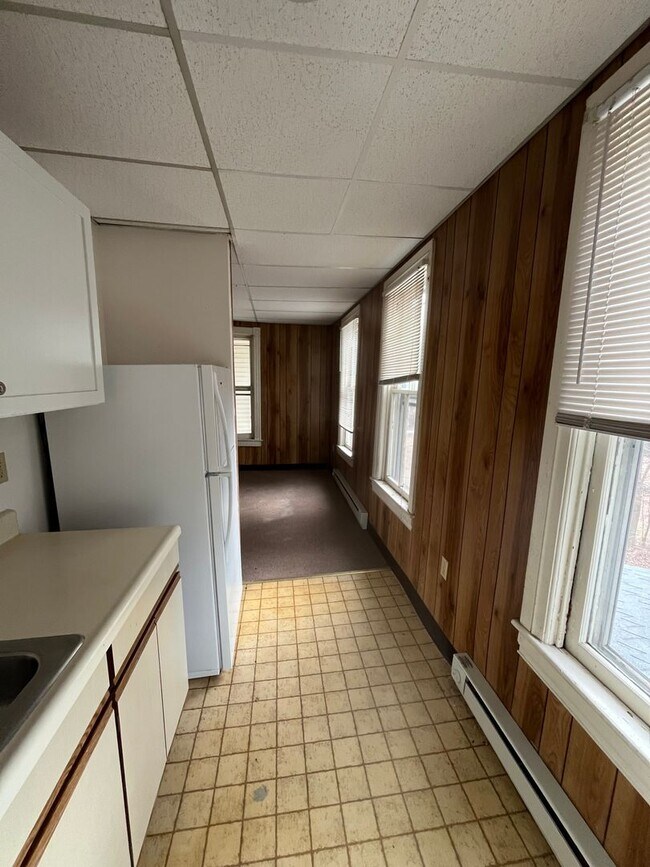 Building Photo - 15413 Norwood Ave