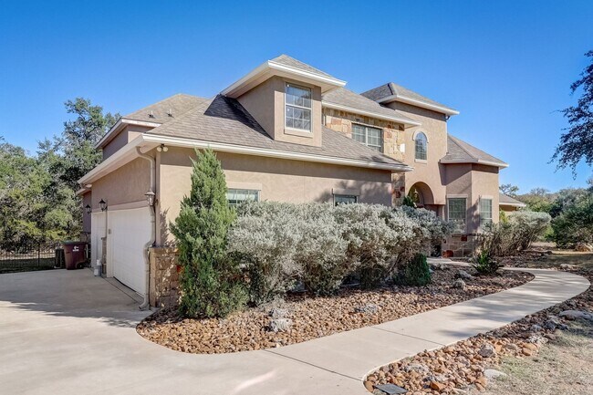 Building Photo - SEPTEMBER  HALF OFF First Month Rent- Spri...