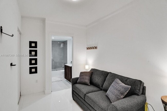 Building Photo - 488 NE 18th St