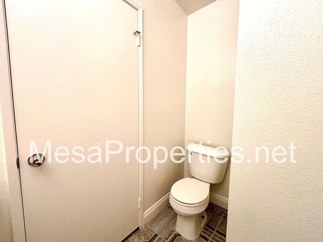 Building Photo - 10607 Moorefield Cir