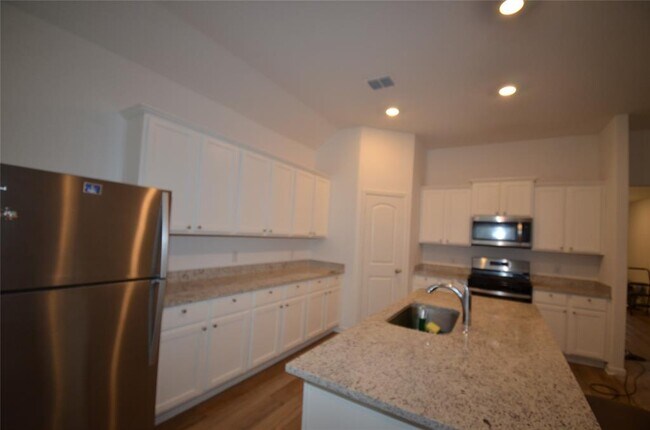 Building Photo - 1187 Amy Dr
