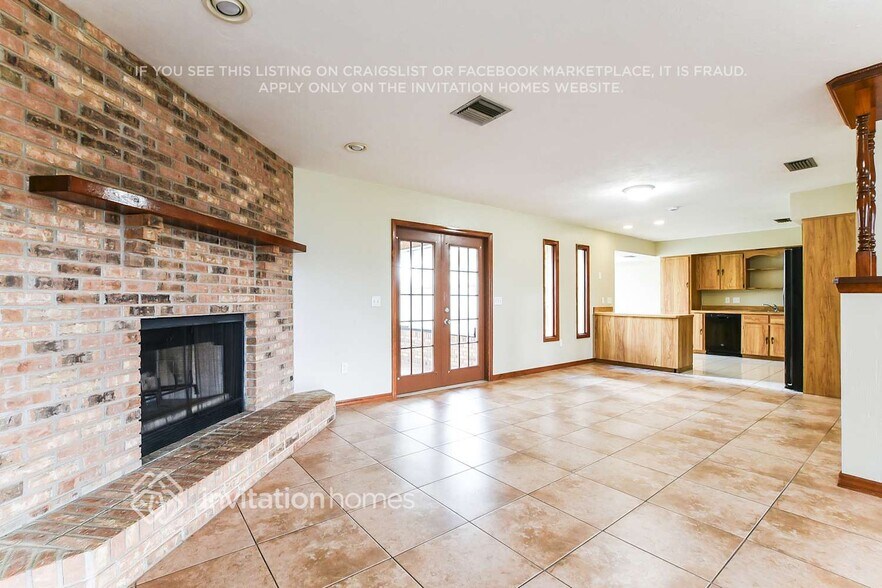 Building Photo - 644 Vicksburg St