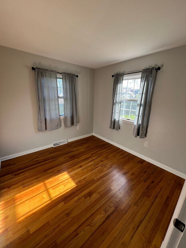 Building Photo - Beautiful 3 BD, 1 BA Lititz Home!