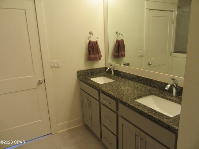 Building Photo - 404 Warren Bayou Ln.