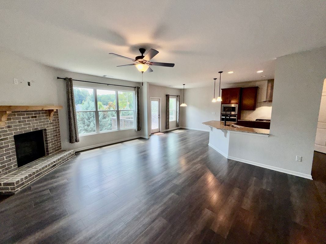 Building Photo - 323 Coppergate Ct