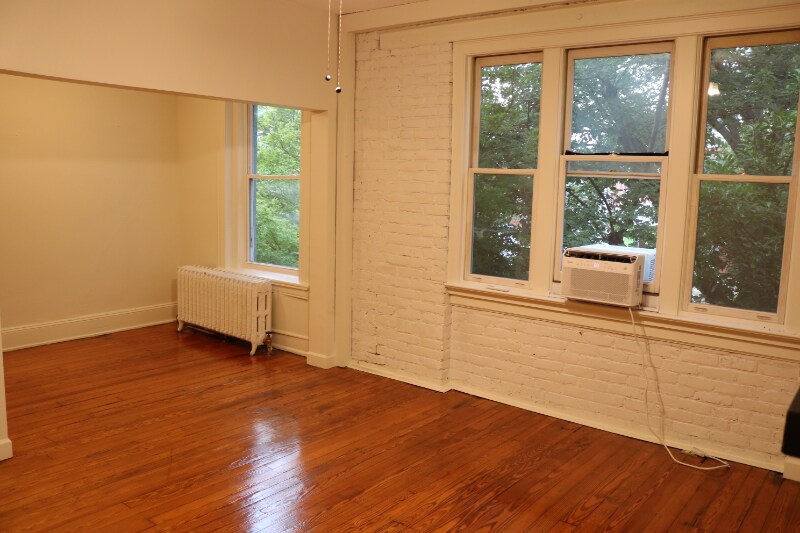 Building Photo - 2525 Stuart Ave