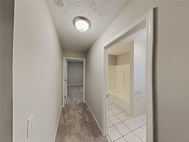 Building Photo - 540 Cherokee Overlook Ct