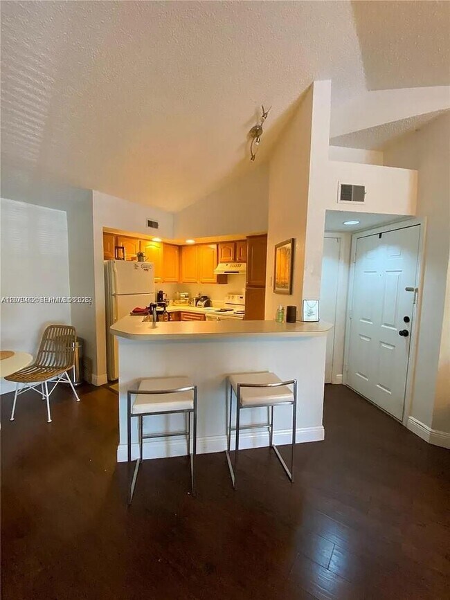 Building Photo - 13090 Vista Isles Dr
