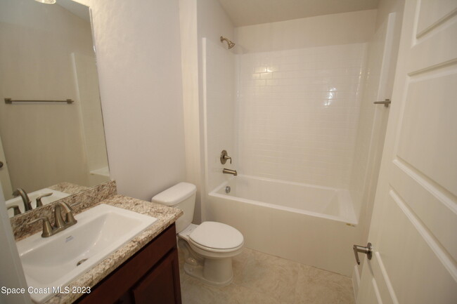 Building Photo - 2712 Pinwherry St