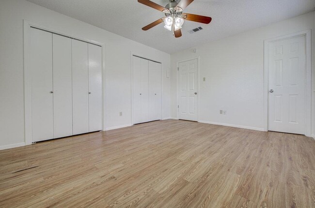 Building Photo - 7111 Dan-Jean Dr