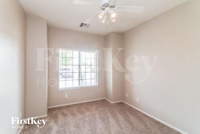 Building Photo - 15309 N 137th Ln