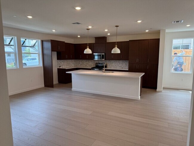 Building Photo - Brand New Desirable One Lake Subdivision -...