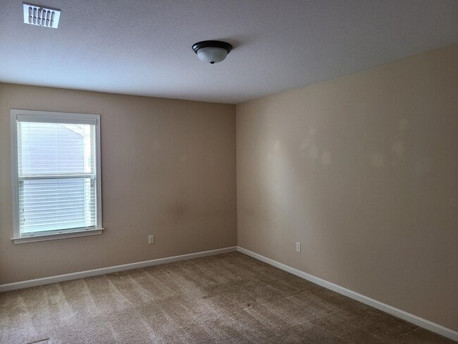 Building Photo - 7327 San Vista Dr