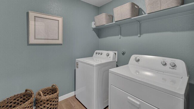 Building Photo - 224 Las Lomas Dr