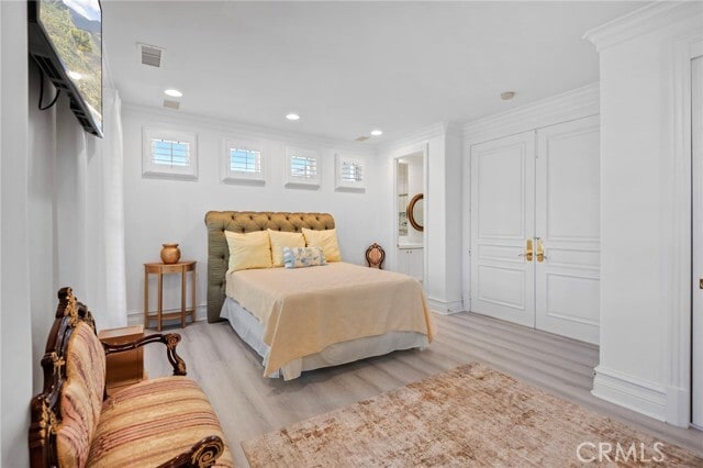 Building Photo - 7 Vista Luci