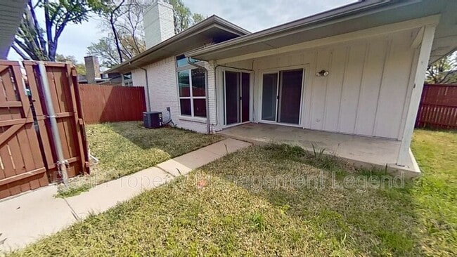 Building Photo - 3607 Stables Ln