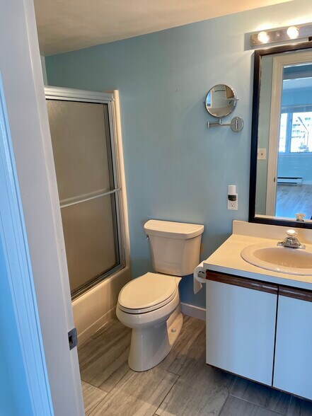 Building Photo - 714 Chandlers Wharf