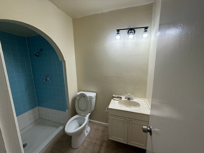 Building Photo - 3-Bedroom Home in Garland