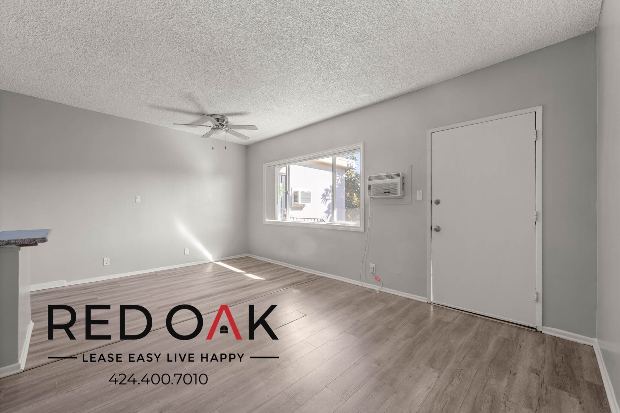 Building Photo - 2036 E Whiting Ave