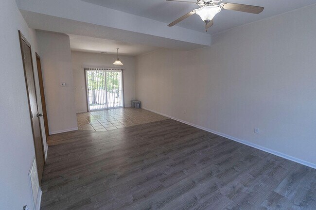 Building Photo - 1621 Citadel Dr