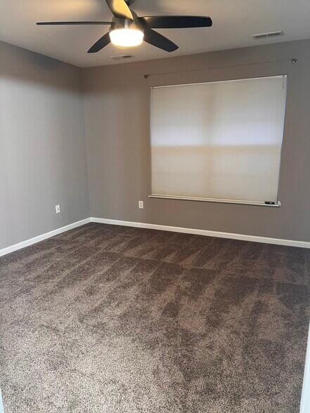 Building Photo - 10548 Missoula Way