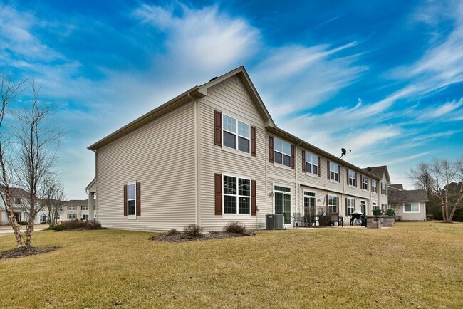 Building Photo - 147 Birch Ln