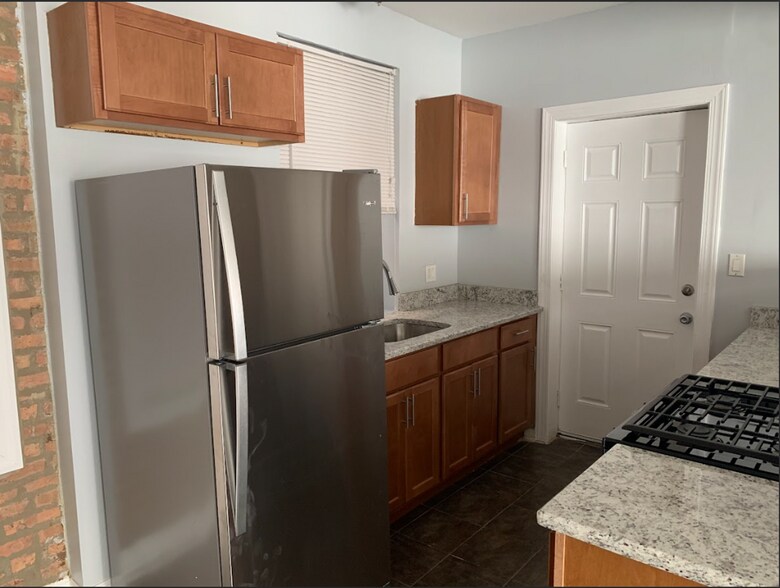 Building Photo - 7750 S Essex Ave