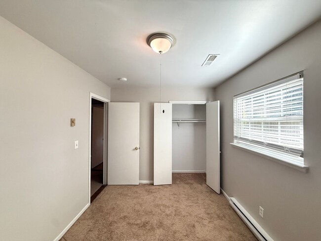 Building Photo - 2770 Laguna Ave