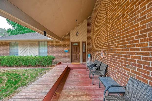 Building Photo - 21631 Park Villa Dr