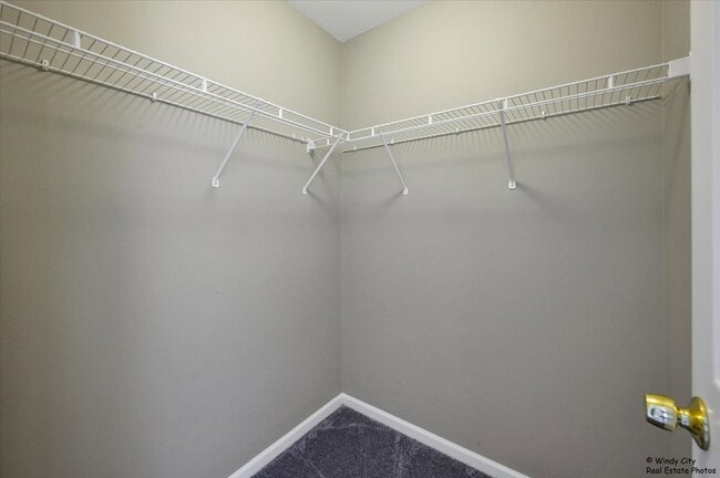 Building Photo - 2571 Hillsboro Blvd