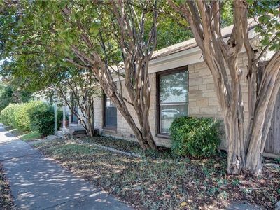 Building Photo - 6950 Hillcrest Ave