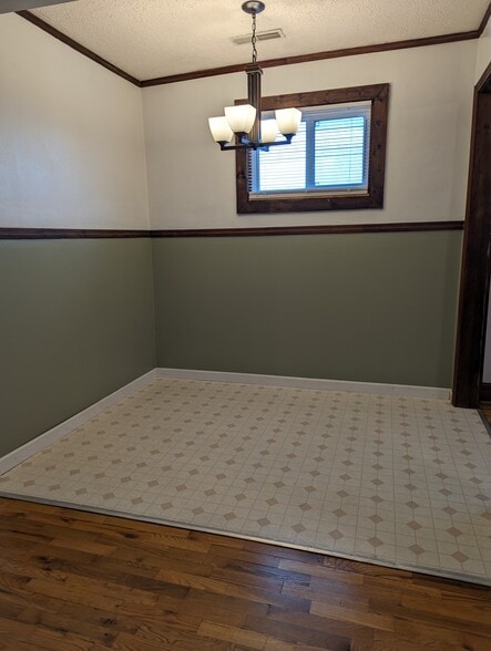 Dining Room - 69 E First St