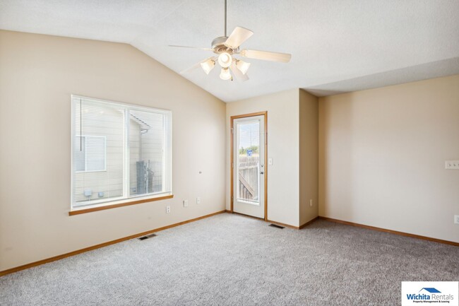 Building Photo - 3 bedroom 2 bath  - NE Wichita ***$200 Off...