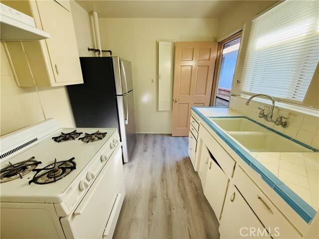 Building Photo - 1117 Okoboji Dr