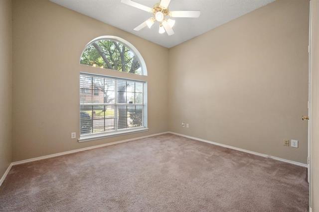 Building Photo - 7700 Glenoaks Dr