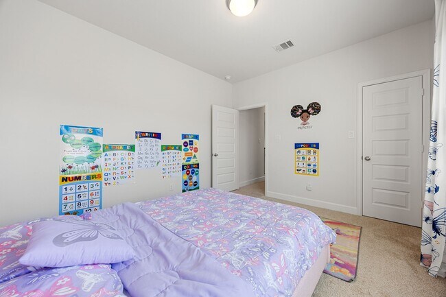 Building Photo - 20923 Carriage Harness Wy