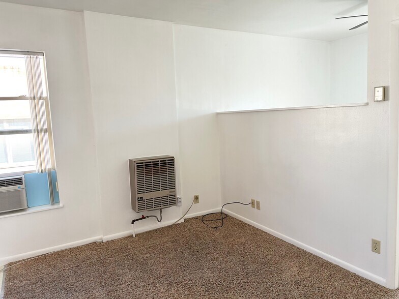 unit #5: Living area-Furnace - 454 S 500 E