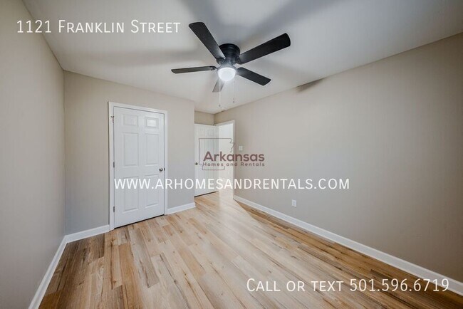 Building Photo - 1121 Franklin St