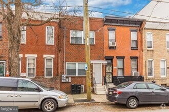 Building Photo - 2236 Reed St