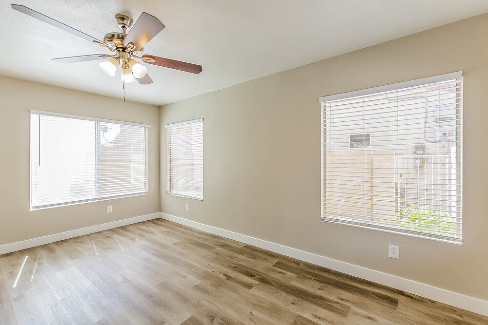 Building Photo - 3468 Blue Heather Dr