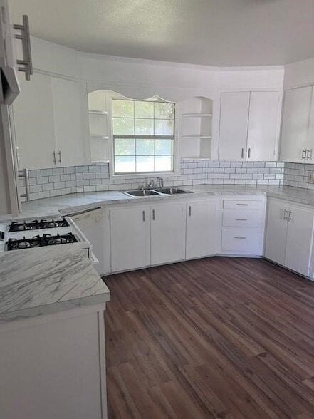 Building Photo - 6956 Park Pl Dr